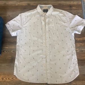 Short sleeve button up